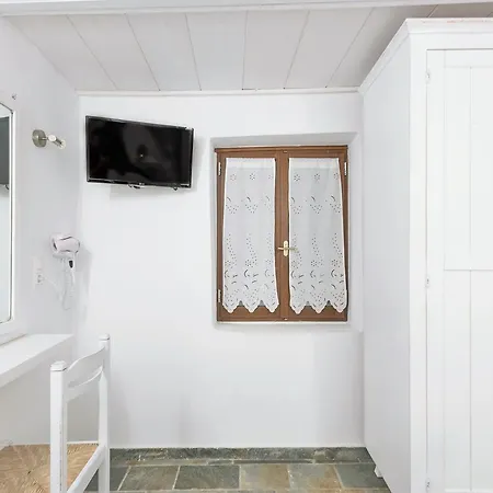 Thymianos Apartment *